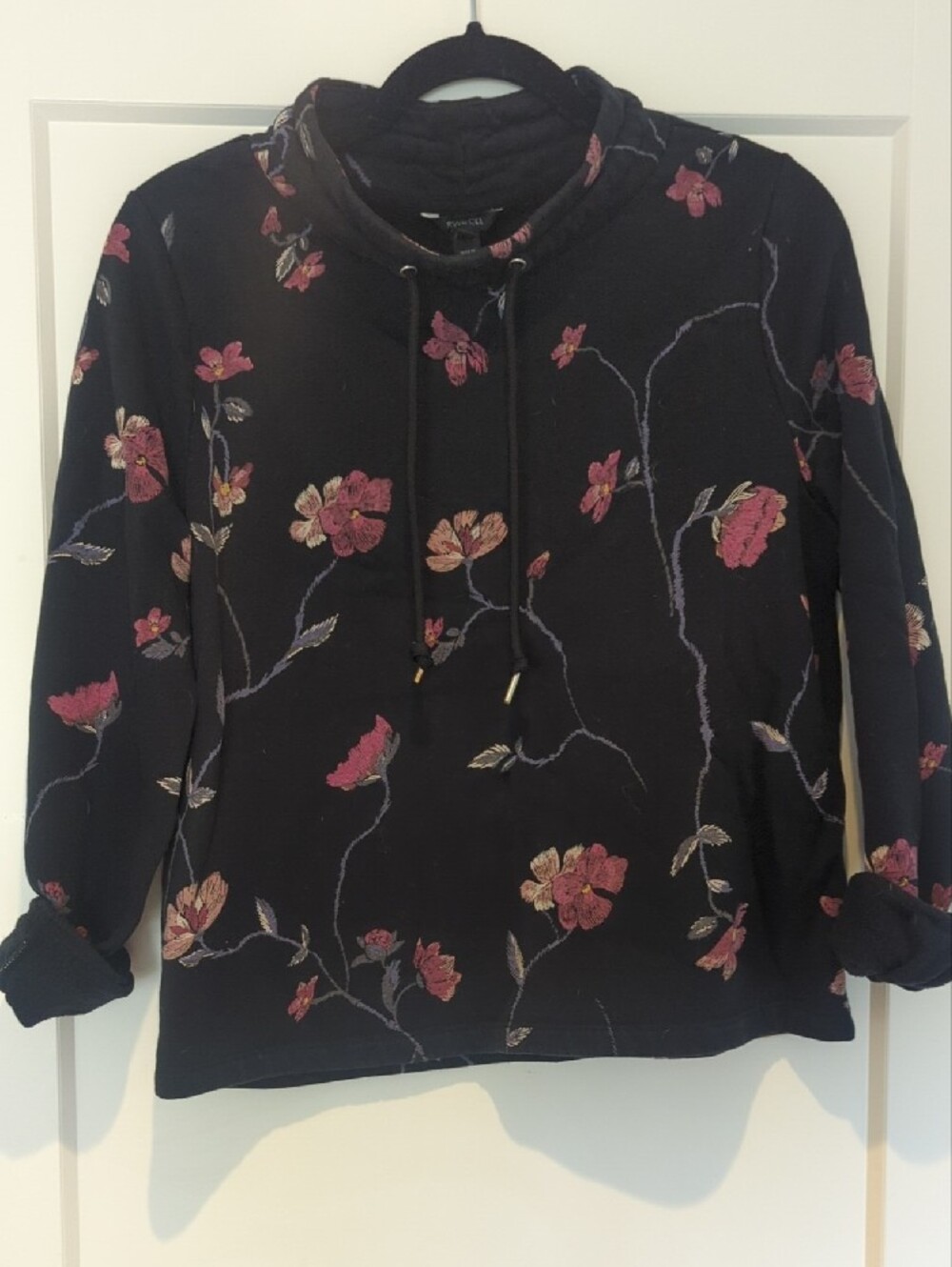 RW&CO. Black Floral Sweatshirt and Jogger Set - Pink Flower Print - Picture 4 of 6